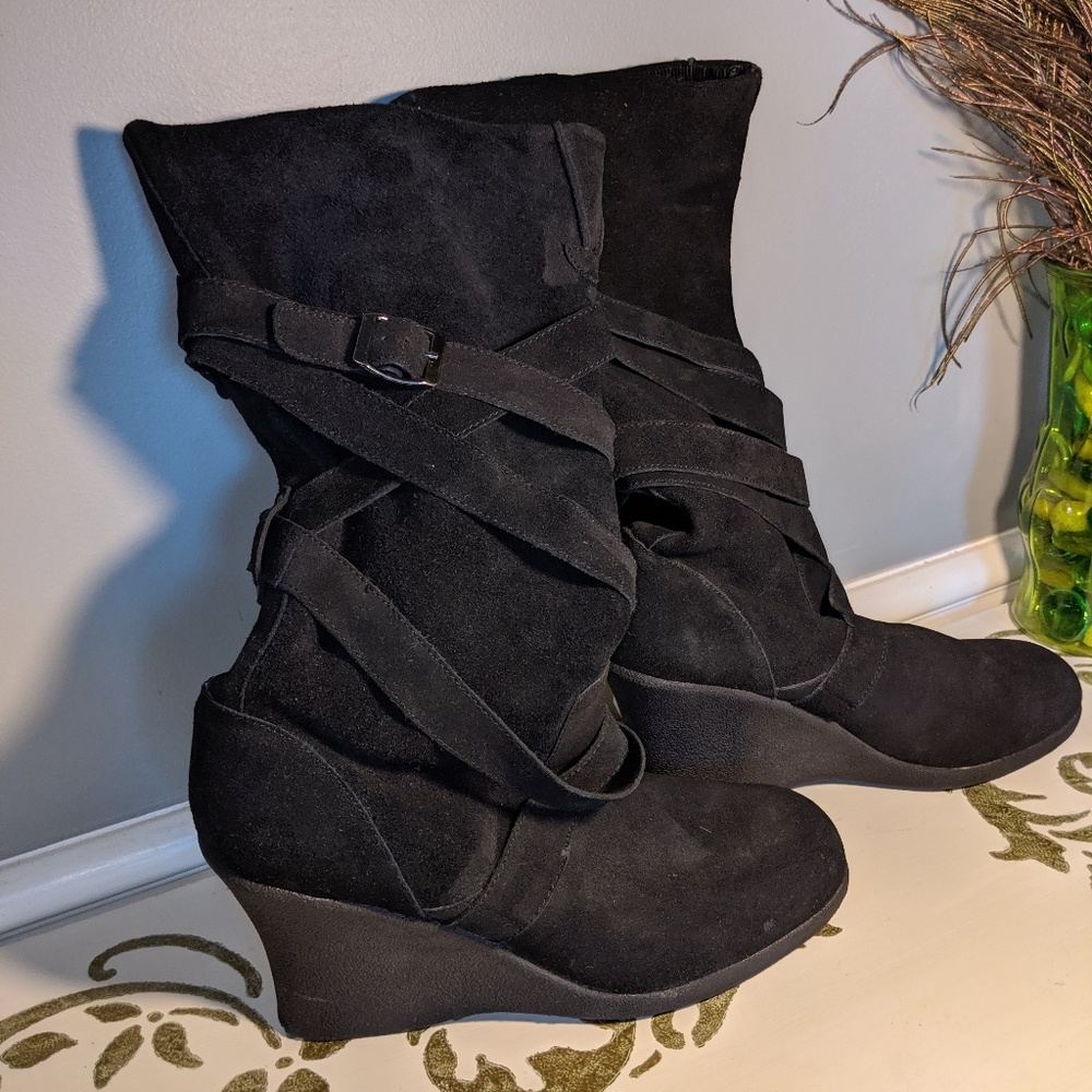 Zigi New York Black Suede Size 10 Wedge Boots